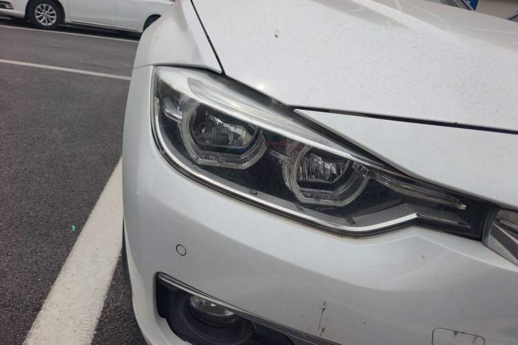 Used BMW 3 Series 2017 318Li Fashion Model Right Front Headlight