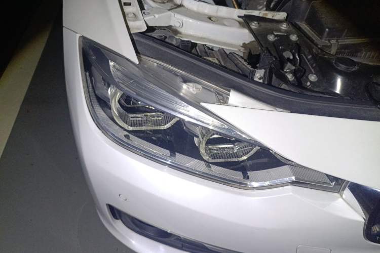 Used BMW 3 Series 2017 318Li Fashion Model Right Front Headlight