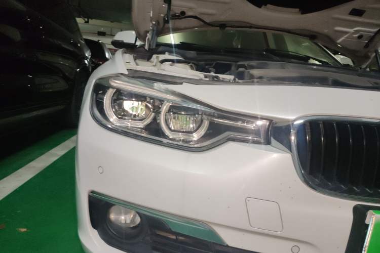 Used BMW 3 Series 2017 318Li Fashion Model Right Front Headlight