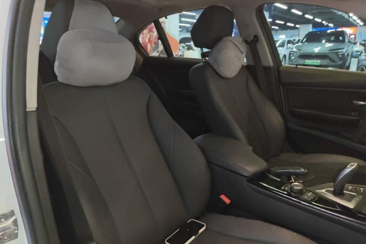 Used BMW 3 Series 2017 320Li Fashion Model Right Front Seat