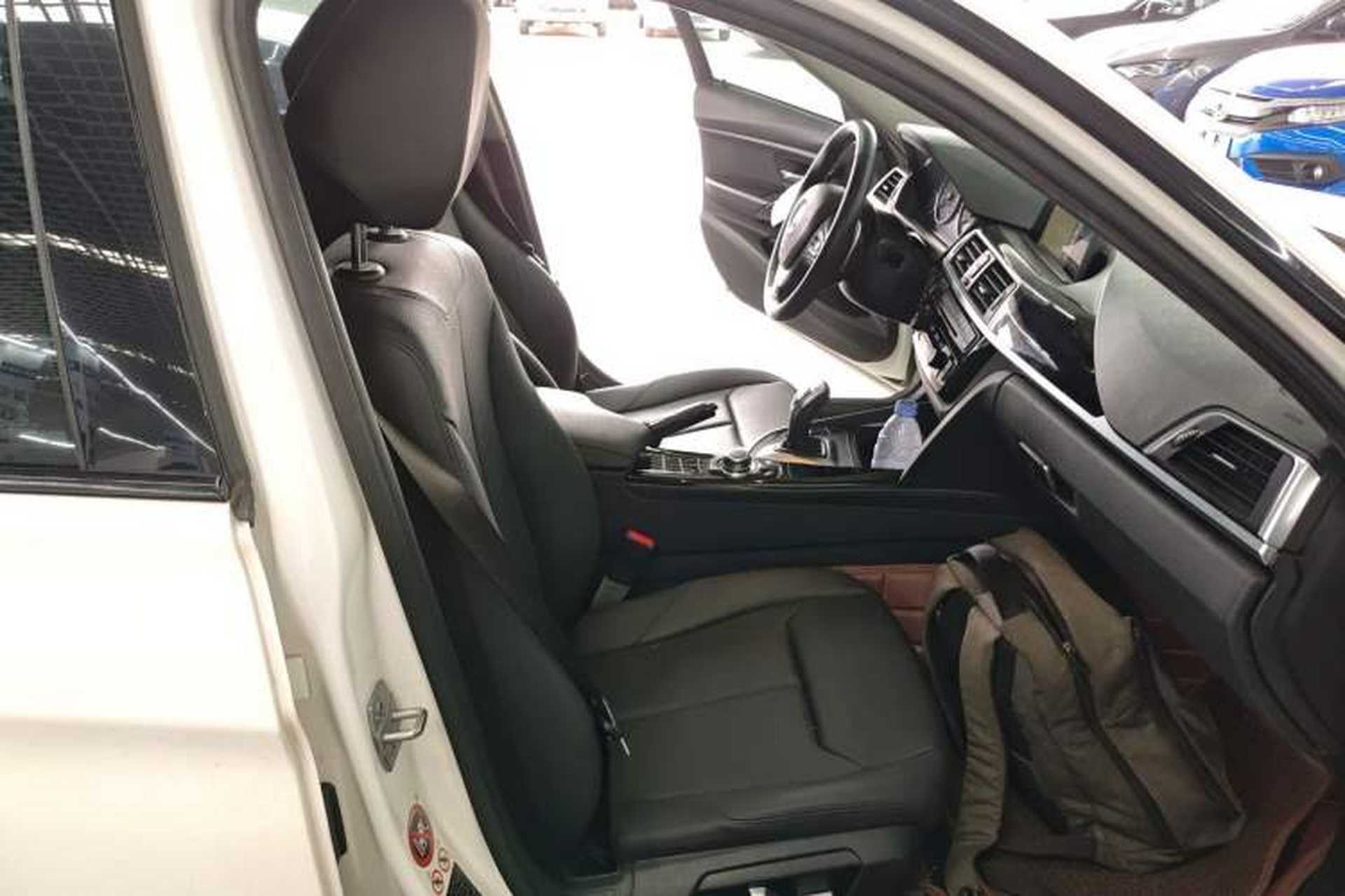 Used BMW 3 Series 2017 320Li M Sport Edition Right Front Seat