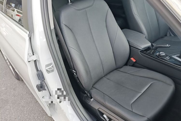 Used BMW 3 Series 2017 320Li Fashion Model Right Front Seat