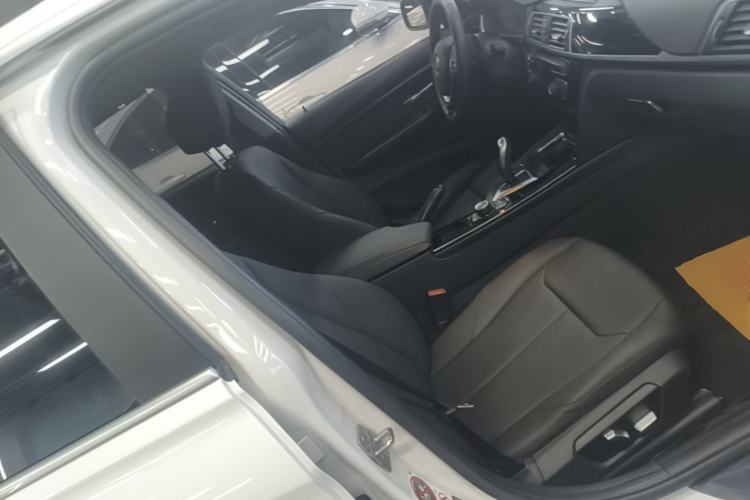Used BMW 3 Series 2017 320Li Fashion Model Right Front Seat