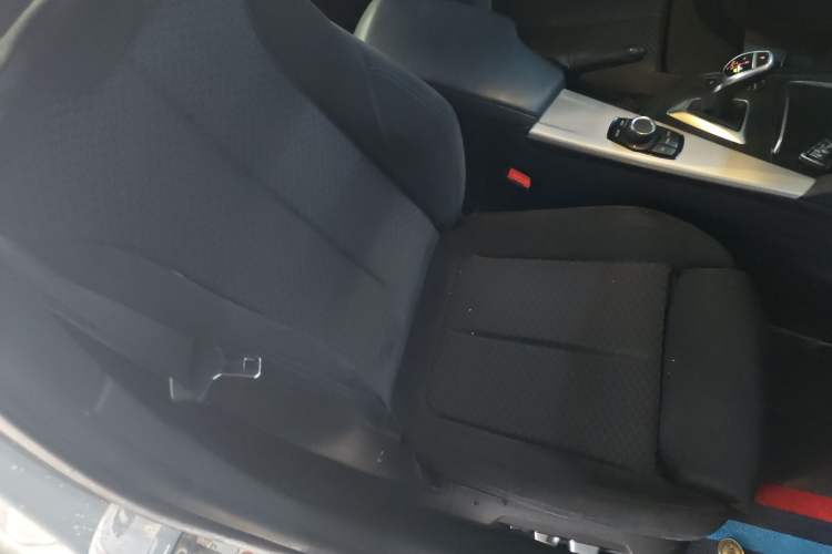 Used BMW 3 Series 2017 320i M Sport Right Front Seat
