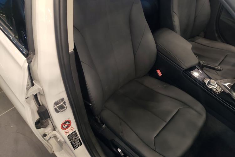 Used BMW 3 Series 2017 320Li M Sport Edition Right Front Seat