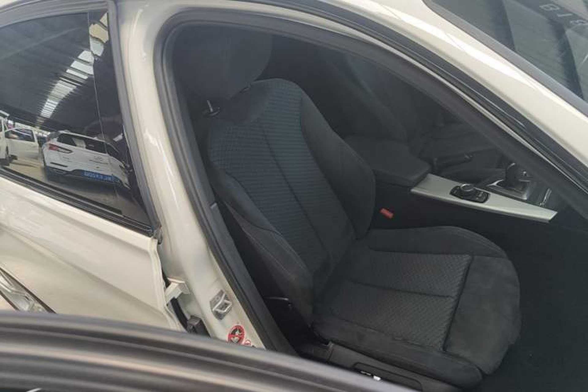 Used BMW 3 Series 2017 320i M Sport Right Front Seat