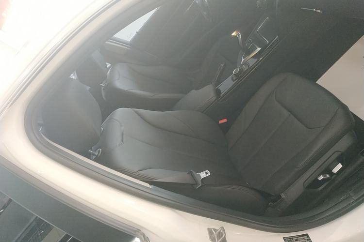 Used BMW 3 Series 2017 320Li xDrive Fashion Model Right Front Seat