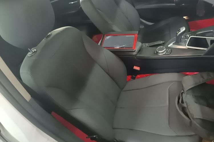 Used BMW 3 Series 2017 320Li M Sport Edition Right Front Seat