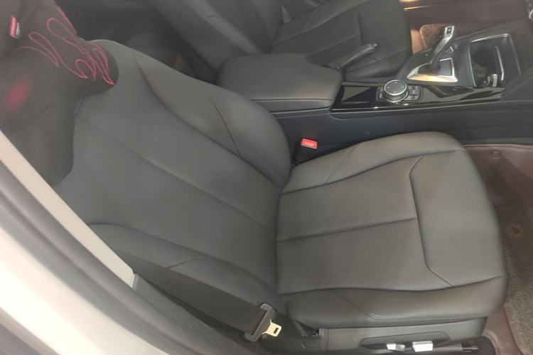 Used BMW 3 Series 2017 320Li Fashion Model Right Front Seat