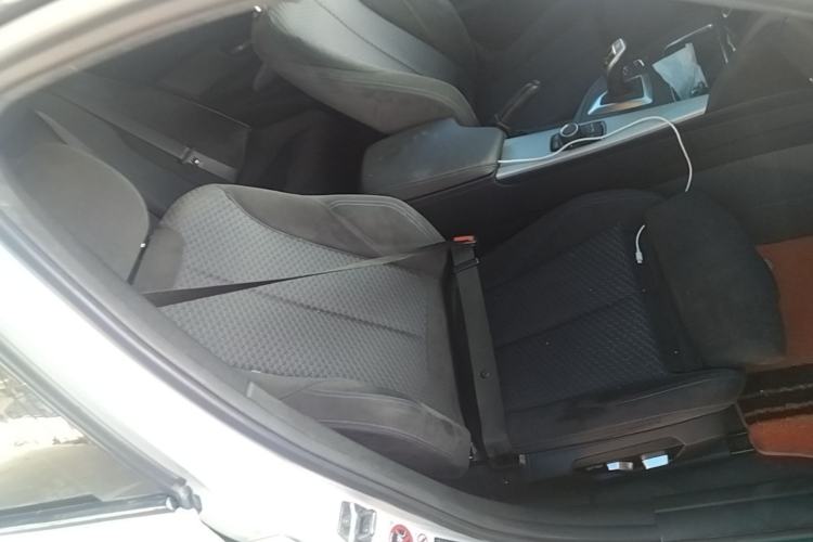 Used BMW 3 Series 2017 320i M Sport Right Front Seat