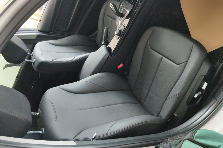 Used BMW 3 Series 2017 320Li Fashion Model Right Front Seat