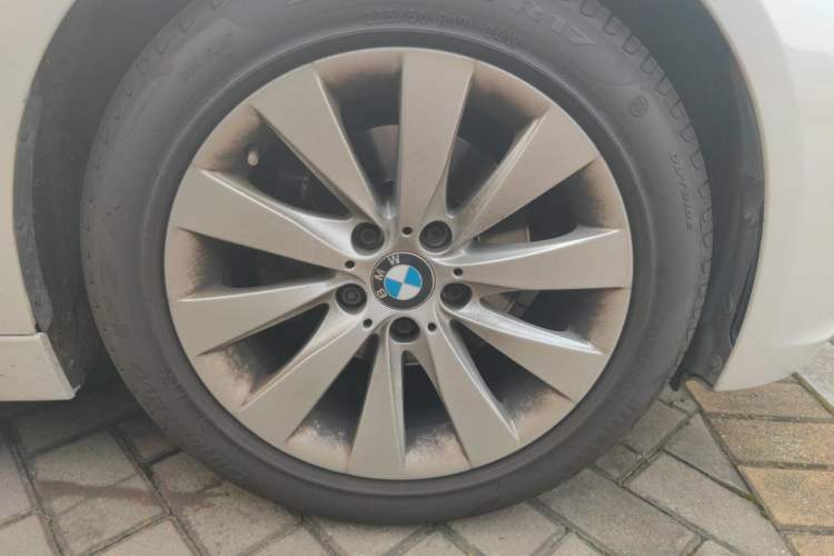 Used BMW 3 Series 2017 318Li Fashion Model Right Front Wheel Hub
