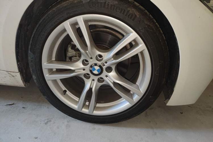 Used BMW 3 Series 2017 320Li M Sport Edition Right Front Wheel Hub