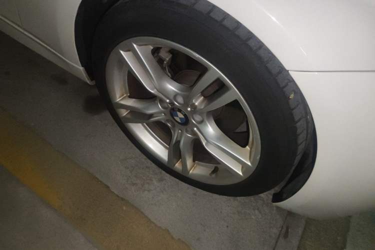 Used BMW 3 Series 2017 320Li M Sport Edition Right Front Wheel Hub