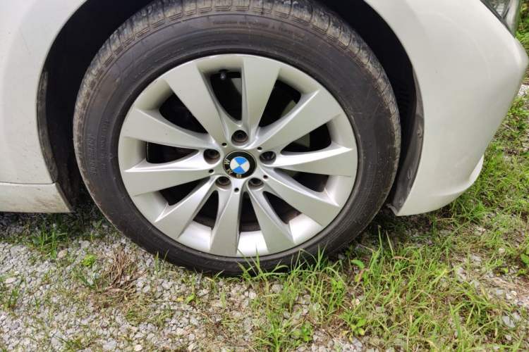 Used BMW 3 Series 2017 318Li Fashion Model Right Front Wheel Hub