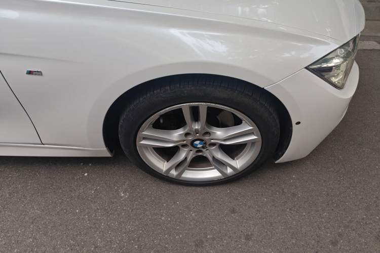 Used BMW 3 Series 2017 330i M Sport Edition Right Front Wheel Hub