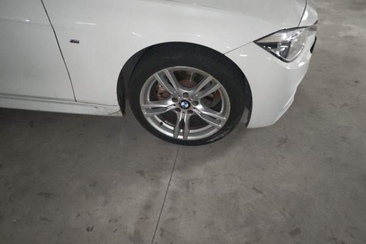 Used BMW 3 Series 2017 320Li M Sport Edition Right Front Wheel Hub