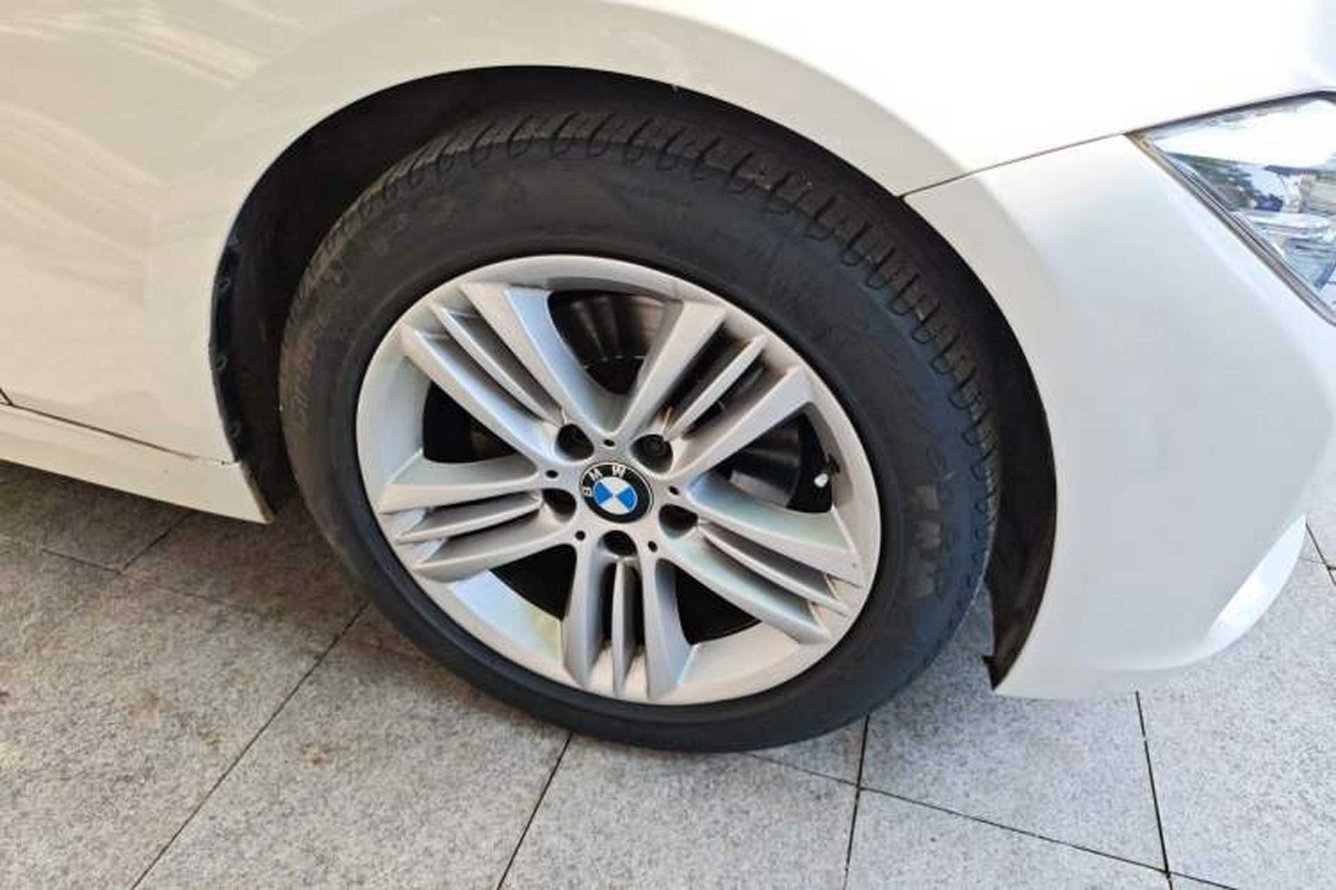 Used BMW 3 Series 2017 320Li Fashion Model Right Front Wheel Hub