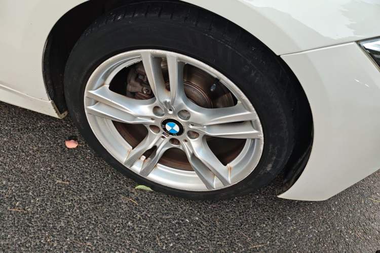Used BMW 3 Series 2017 320Li M Sport Edition Right Front Wheel Hub
