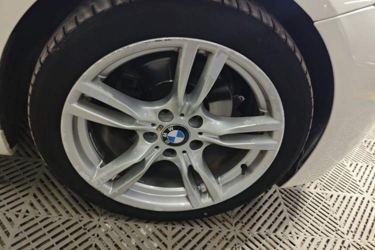 Used BMW 3 Series 2017 320i M Sport Right Front Wheel Hub