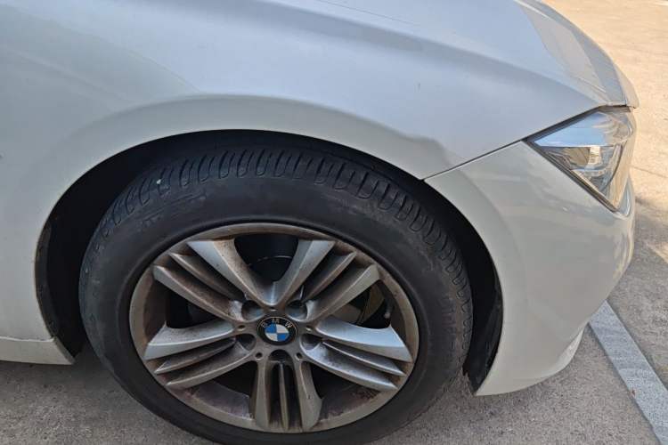 Used BMW 3 Series 2017 318i Fashion Model Right Front Wheel Hub