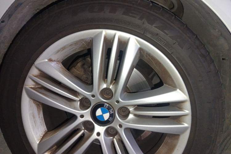 Used BMW 3 Series 2017 320Li Fashion Model Right Front Wheel Hub