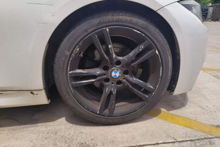 Used BMW 3 Series 2017 320Li M Sport Edition Right Front Wheel Hub