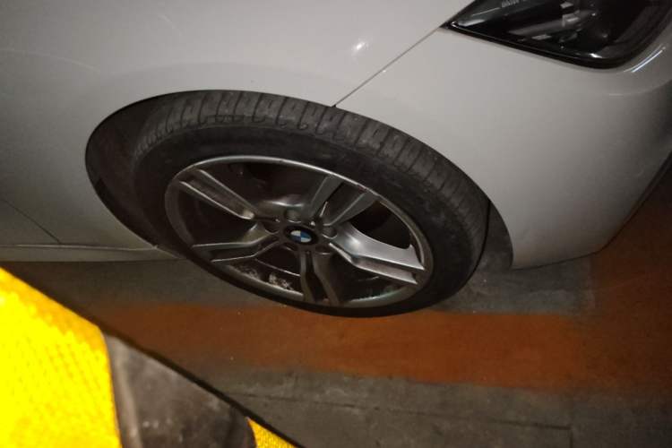 Used BMW 3 Series 2017 320i M Sport Right Front Wheel Hub