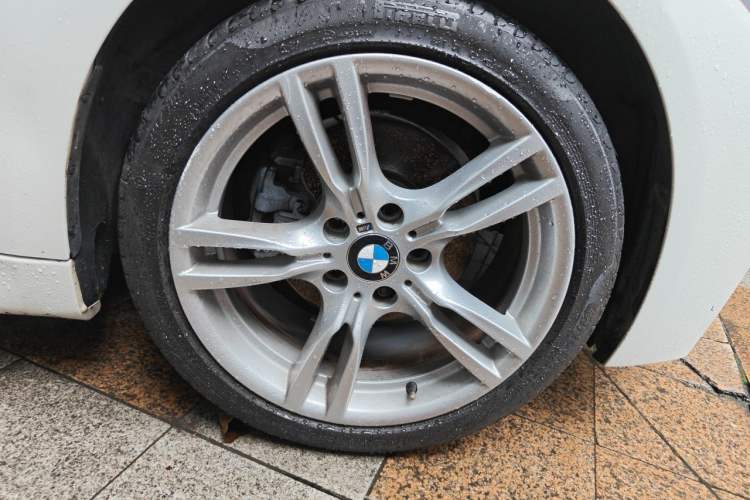 Used BMW 3 Series 2017 320Li M Sport Edition Right Front Wheel Hub
