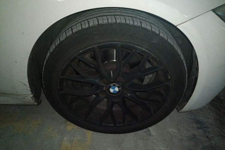 Used BMW 3 Series 2017 320i M Sport Right Front Wheel Hub