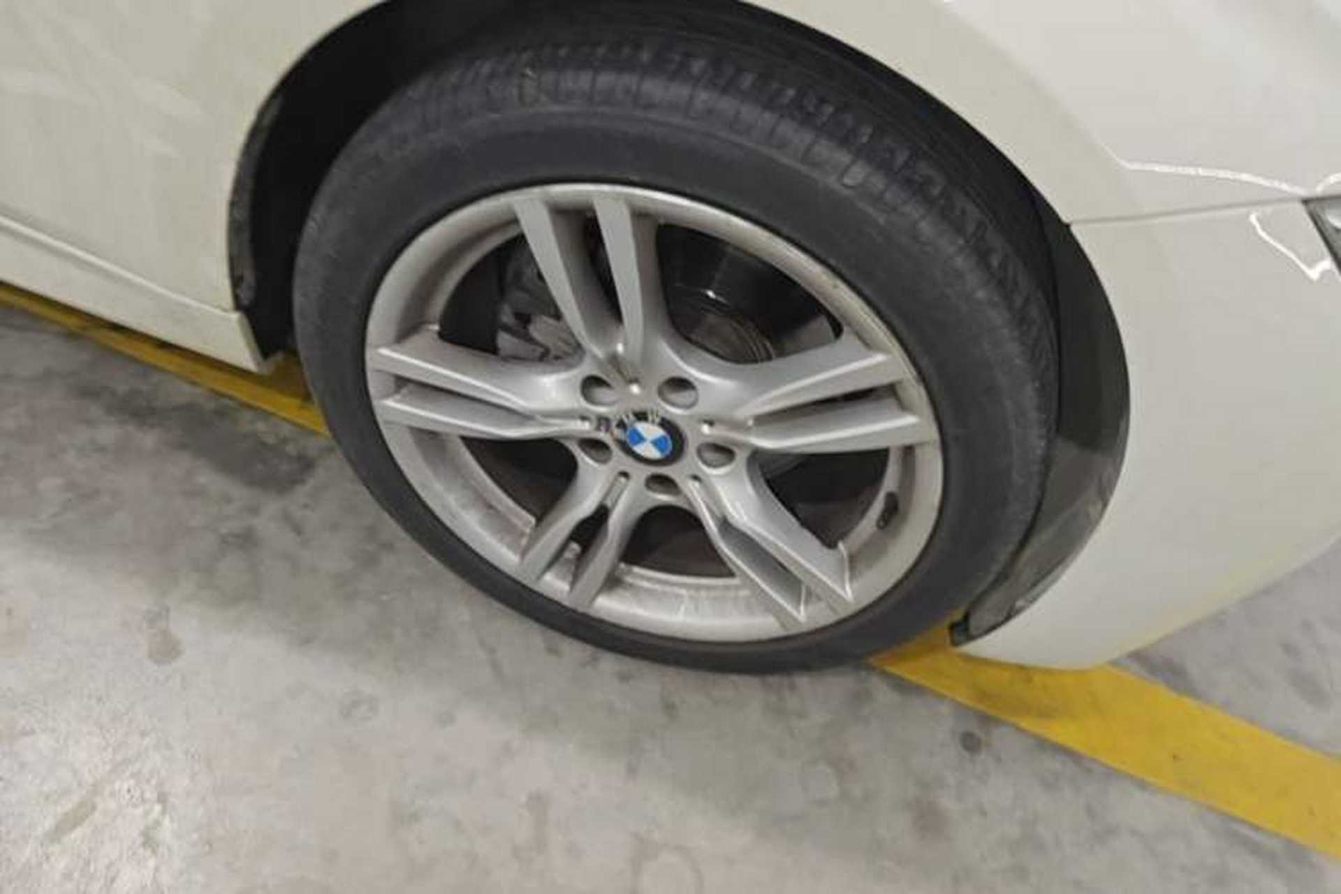 Used BMW 3 Series 2017 330i M Sport Edition Right Front Wheel Hub