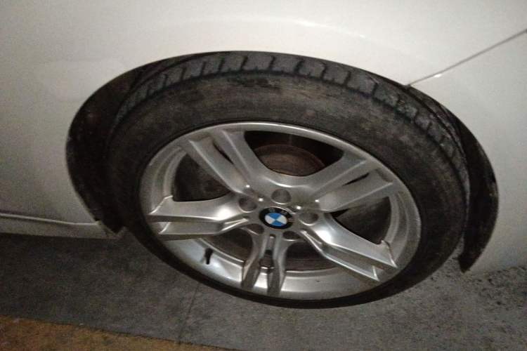 Used BMW 3 Series 2017 320Li M Sport Edition Right Front Wheel Hub