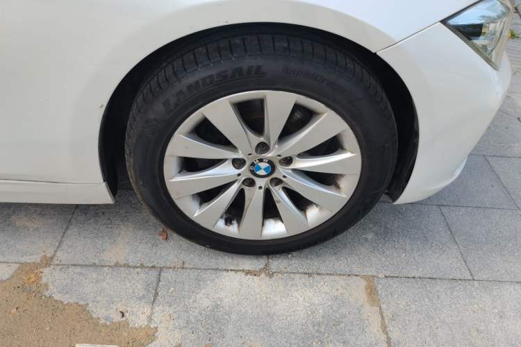 Used BMW 3 Series 2017 318Li Fashion Model Right Front Wheel Hub