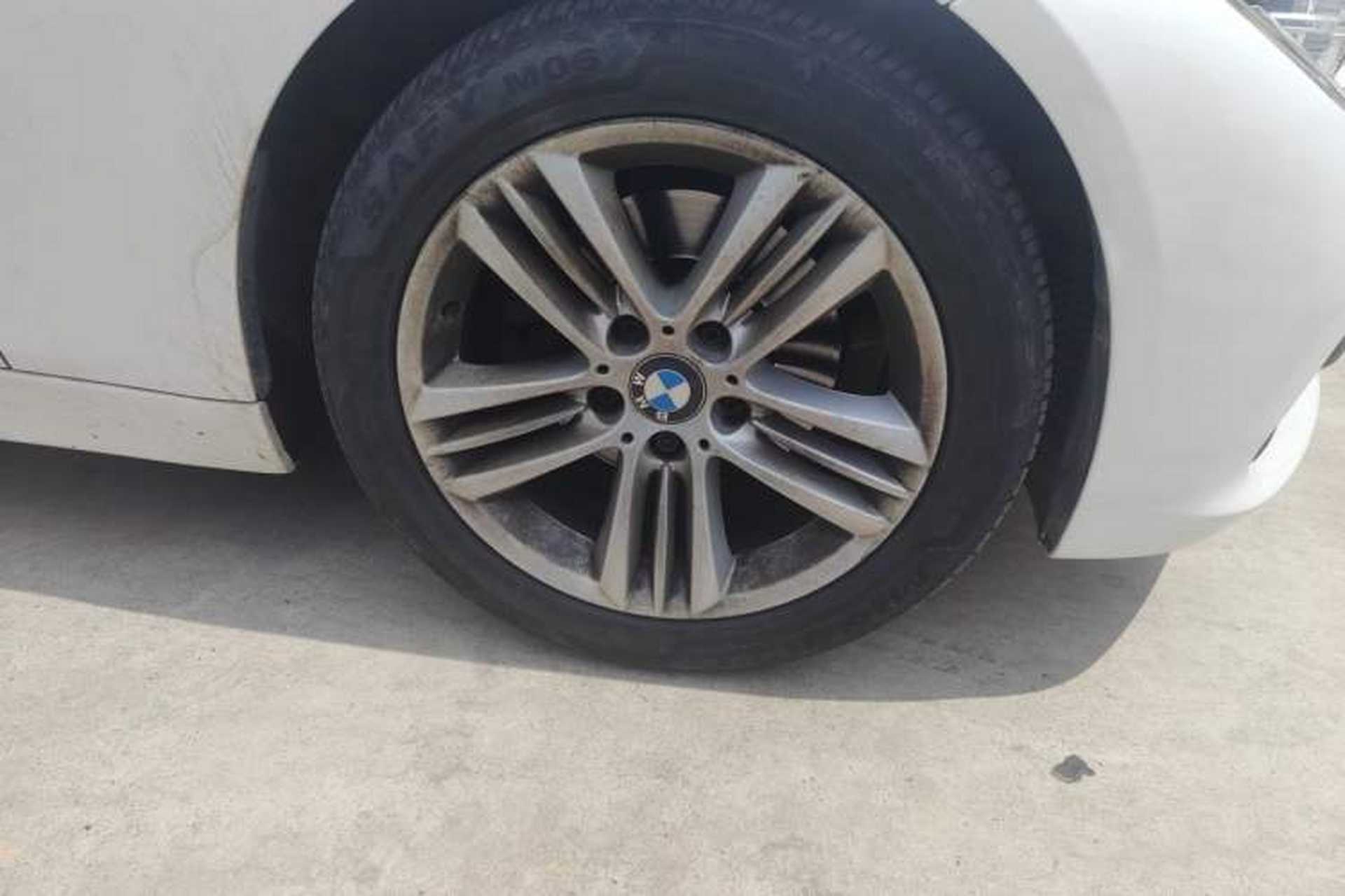 Used BMW 3 Series 2017 318i Fashion Model Right Front Wheel Hub