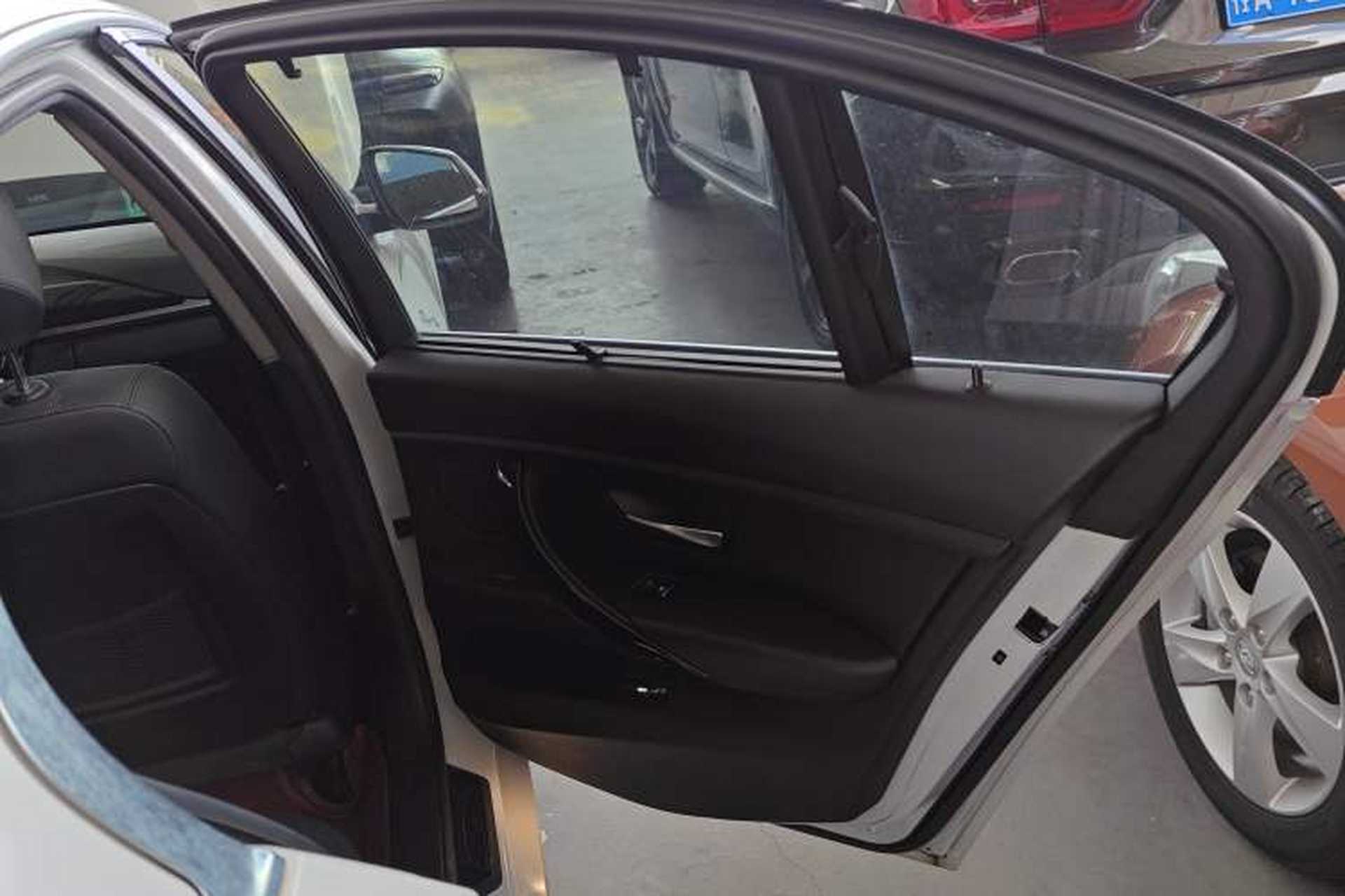 Used BMW 3 Series 2017 320Li Fashion Model Right Rear Door Interior