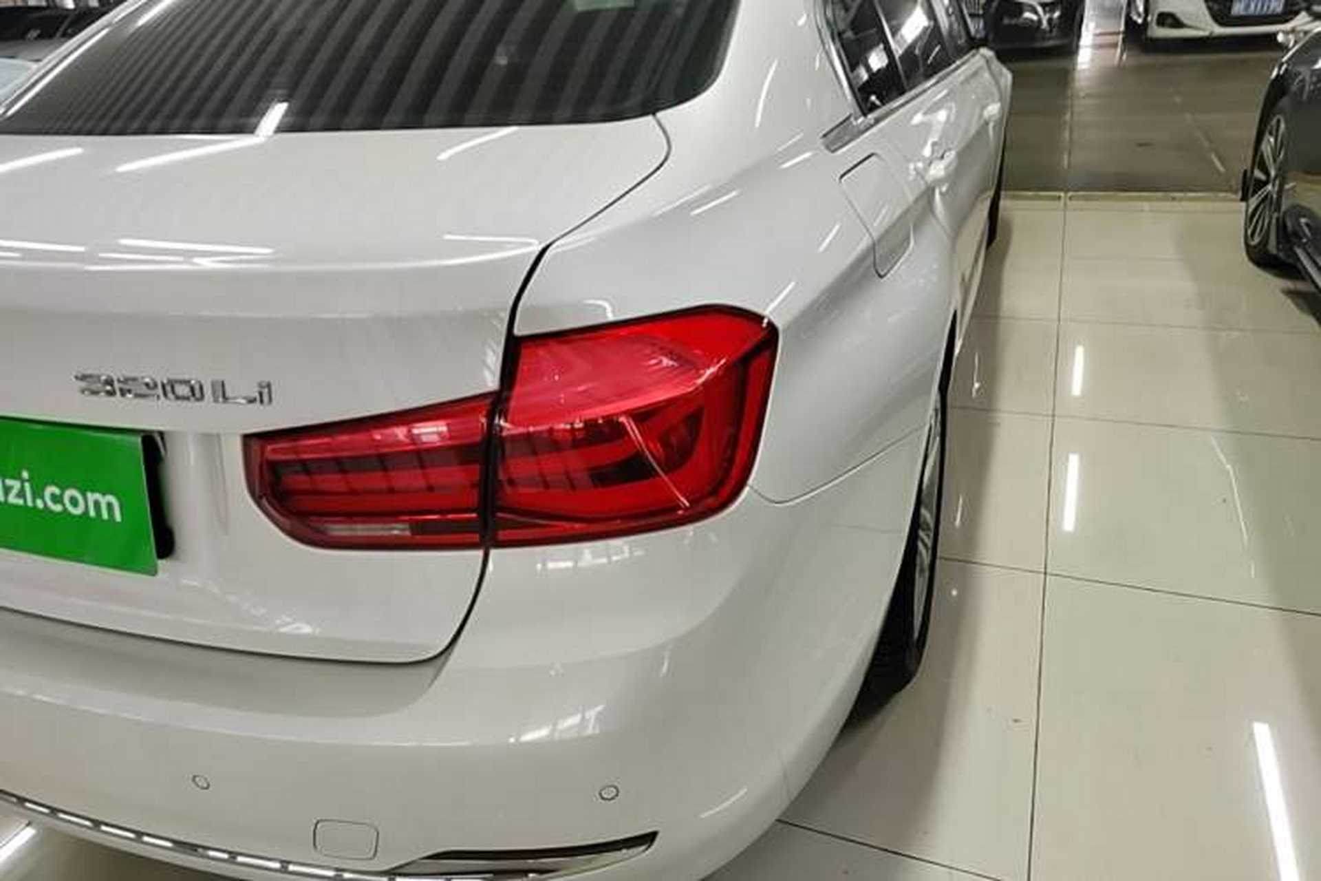 Used BMW 3 Series 2017 320Li Fashion Model Right Rear Taillight
