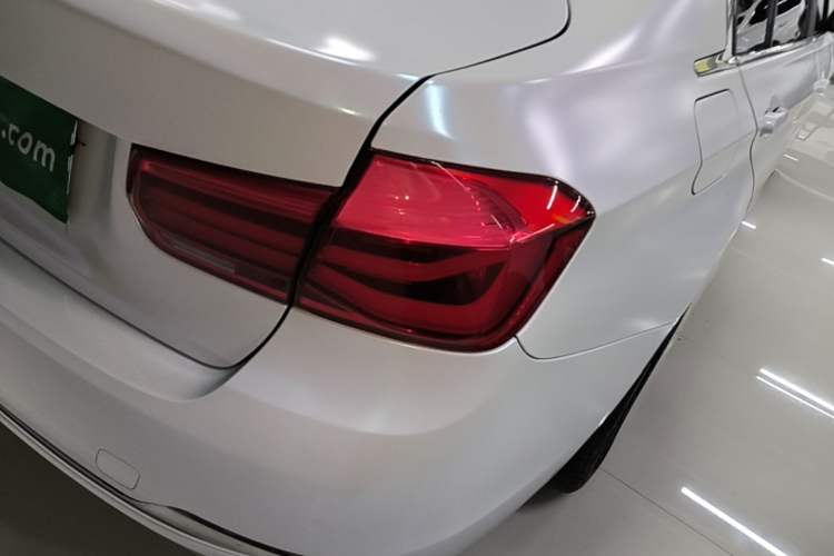 Used BMW 3 Series 2017 320Li Fashion Model Right Rear Taillight