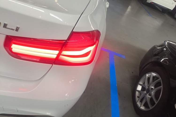 Used BMW 3 Series 2017 320Li M Sport Edition Right Rear Taillight