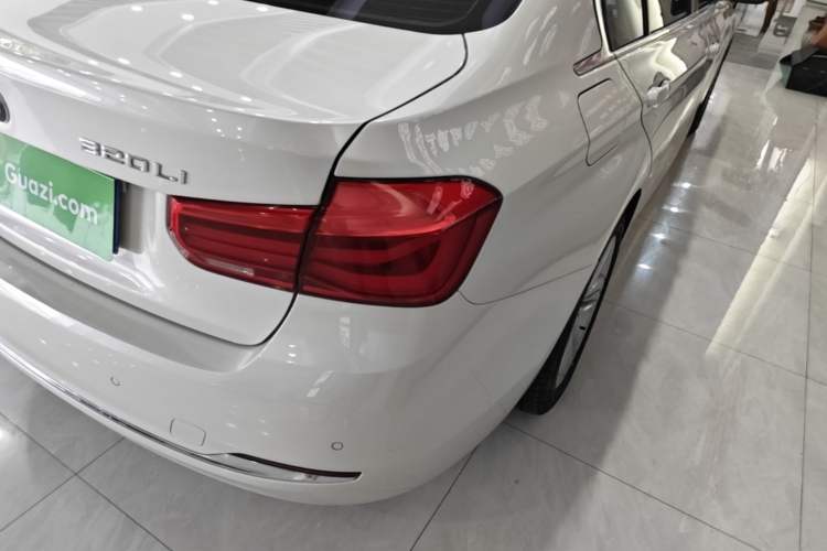 Used BMW 3 Series 2017 320Li Fashion Model Right Rear Taillight