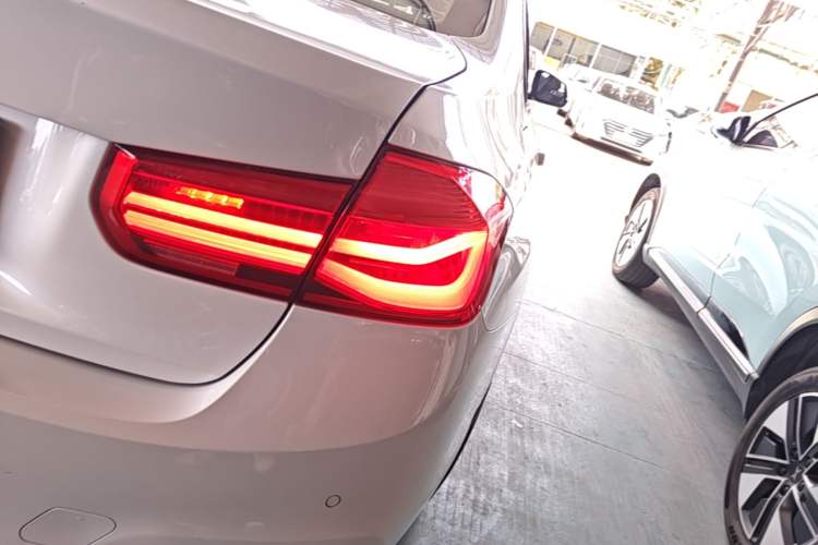 Used BMW 3 Series 2017 318i Fashion Model Right Rear Taillight