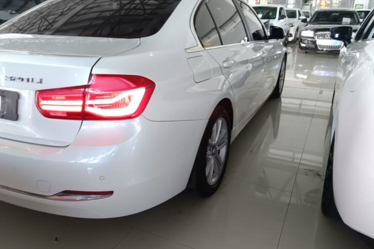 Used BMW 3 Series 2017 320Li Fashion Model Right Rear Taillight