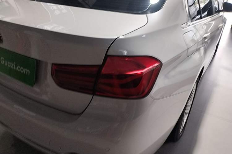 Used BMW 3 Series 2017 320Li Fashion Model Right Rear Taillight