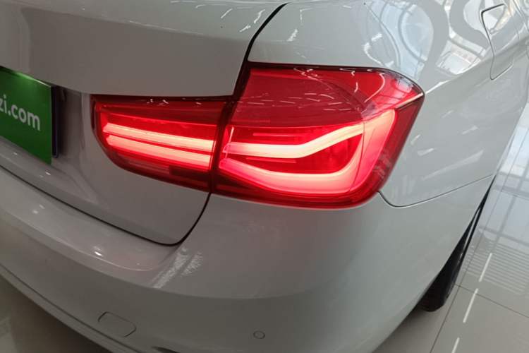 Used BMW 3 Series 2017 318i Fashion Model Right Rear Taillight