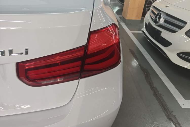 Used BMW 3 Series 2017 320Li M Sport Edition Right Rear Taillight