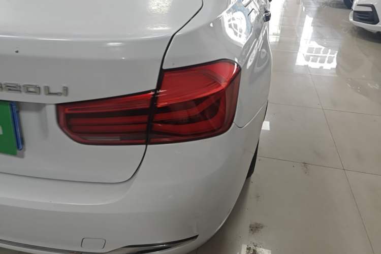 Used BMW 3 Series 2017 320Li Fashion Model Right Rear Taillight