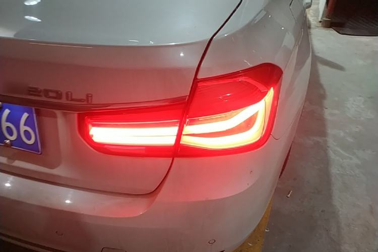 Used BMW 3 Series 2017 320Li Luxury Design Package Right Rear Taillight