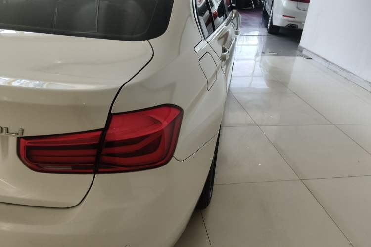 Used BMW 3 Series 2017 320Li Fashion Model Right Rear Taillight