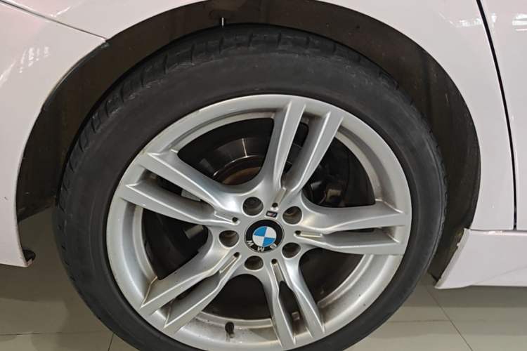 Used BMW 3 Series 2017 320Li M Sport Edition Right Rear Wheel Hub