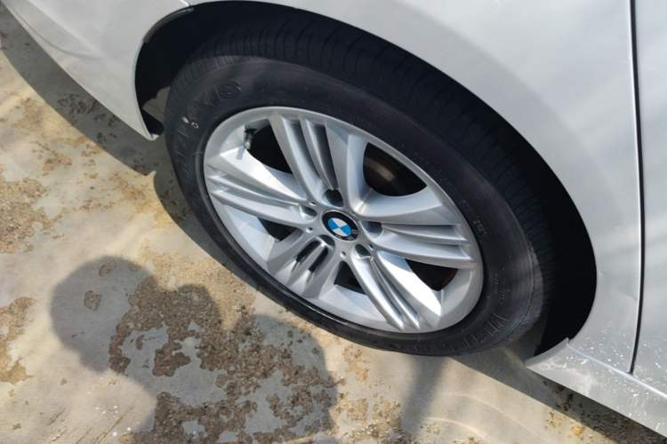 Used BMW 3 Series 2017 318i Fashion Model Right Rear Wheel Hub