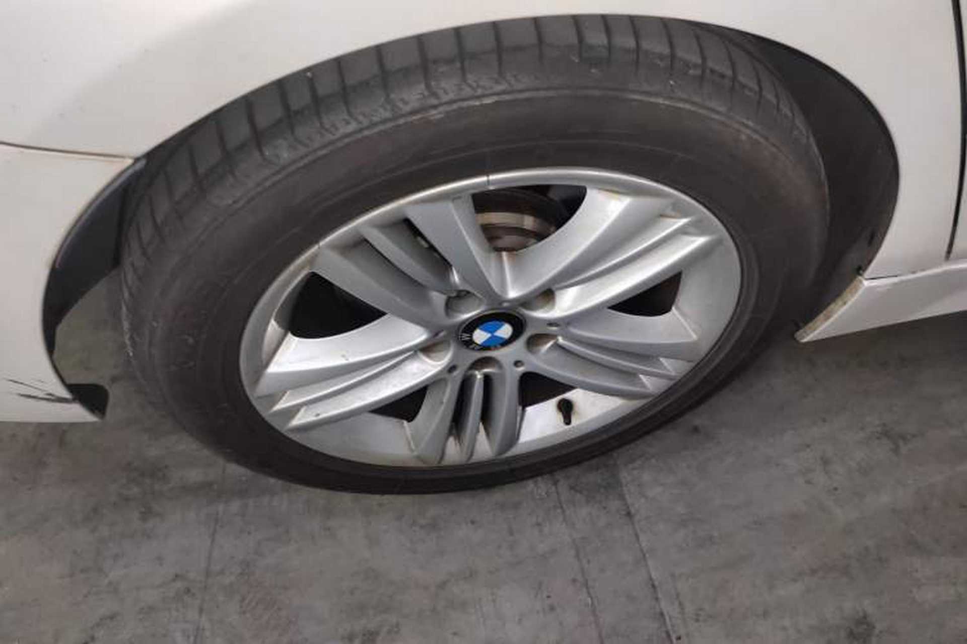 Used BMW 3 Series 2017 320Li Fashion Model Right Rear Wheel Hub